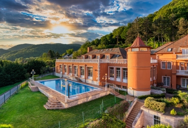 Dunai Élmények Bellevue Konferencia és Wellness Hotel Dunai Élmények Bellevue Konferencia és Wellness Hotel