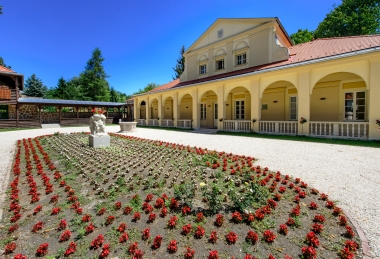 Ajánlatunk az ünnepi időszakokra Klebelsberg Kastély Kastélyszálló